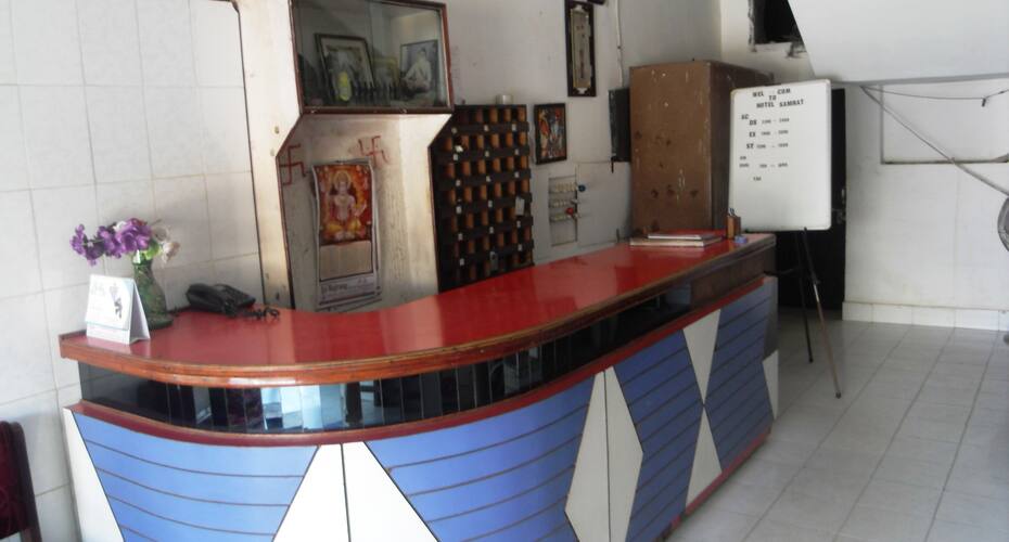 Hotel Samrat, Durg 2